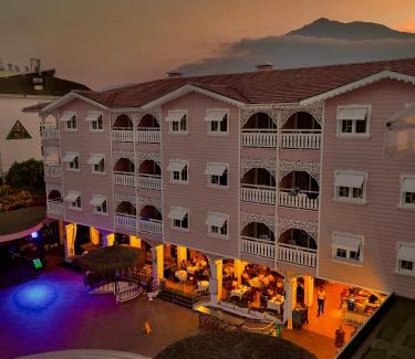 Camyuva Resort | Pashas Princess by Werde Hotels - Adult Only