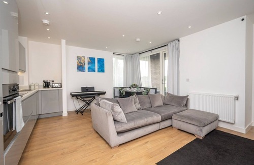 Copers Cope Apartment | Pass the Keys | 2 Bed Beckenham apartment w/24h Gym and Work Hub