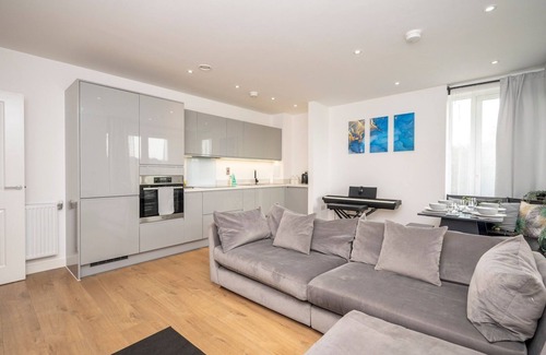 Copers Cope Apartment | Pass the Keys | 2 Bed Beckenham apartment w/24h Gym and Work Hub