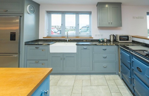 Pontesbury House | Pass the Keys | 4 Bedroom, modern, spacious home