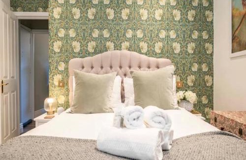 East Walworth Apartment | Pass the Keys Boutique apartment 15 mins bus to Central London