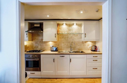 Upper Town Apartment | Pass the Keys | Central Courtyard Apartment