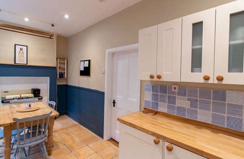 Barnard Castle House | Pass the Keys | Charming Edwardian Stone Cottage Countryside Views