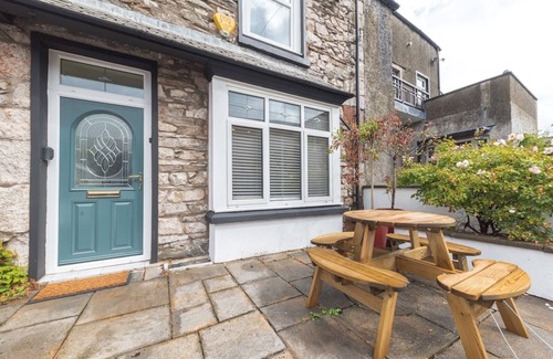 Newland Near Ulverston House | Pass the Keys | Cosy Cottage Nestled in the Center of Ulverston