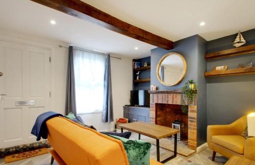 Hawkhurst House | Pass the Keys Cosy Cottage Hawkhurst