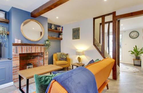 Hawkhurst House | Pass the Keys Cosy Cottage Hawkhurst