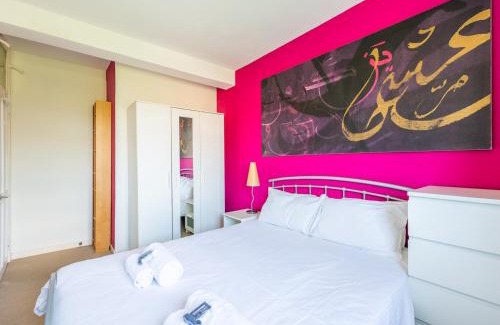 Stoke Newington Apartment | Pass the Keys Cozy 4-Bed with Garden in Trendy Stoke Newington