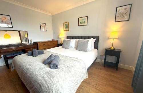 New Romney House | Pass the Keys Hamilton House-Superb location