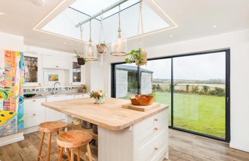 Cold Aston House | Pass the Keys Idyllic family home Stunning views Garden