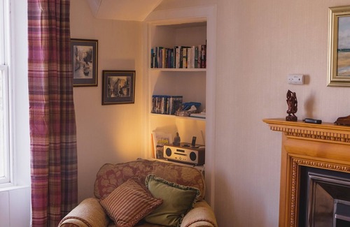 Leven House | Pass the Keys | Lovely 3 Bedroom House in Centre of Elie