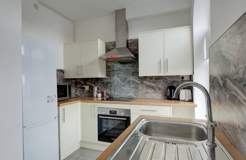 Cheetham Hill Apartment | Pass the Keys | Modern 1 bedroom apartment