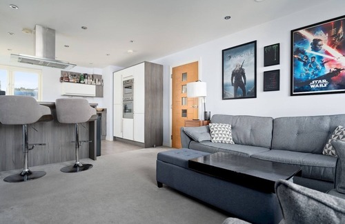 Bonnington Apartment | Pass the Keys |Modern 2bed Apartment Edinburgh
