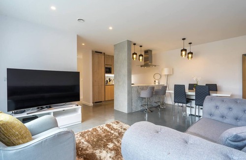 Kentish Town Apartment | Pass the Keys Plush Perfection