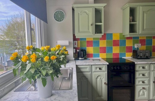 Pembroke House | Pass the Keys | Seaside Escape Freshwater East