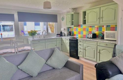 Pembroke House | Pass the Keys | Seaside Escape Freshwater East