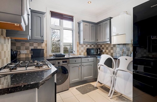 Brent Apartment | Pass the Keys | Spacious 2-Bed flat in Wembley - Concerts hot-spot
