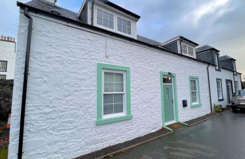 Moffat House | Pass the Keys Stunning Cosy Cottage in Historic Moffat