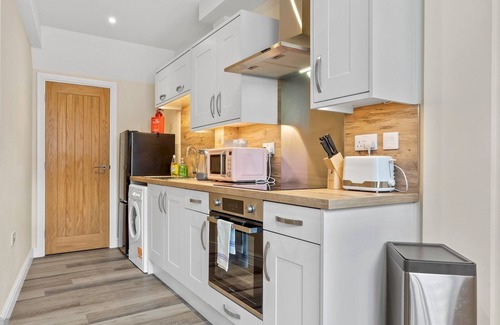 Newland Near Ulverston Apartment | Pass the Keys | Stylish 2 Bed Ulverston Town Centre