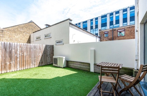 Southfields Apartment | Pass the Keys | Wimbledon Hidden Gem with garden
