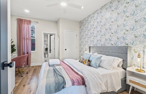 Passyunk Square Apartment | Passyunk Square Spacious 1 BR Oasis- Huge Deck