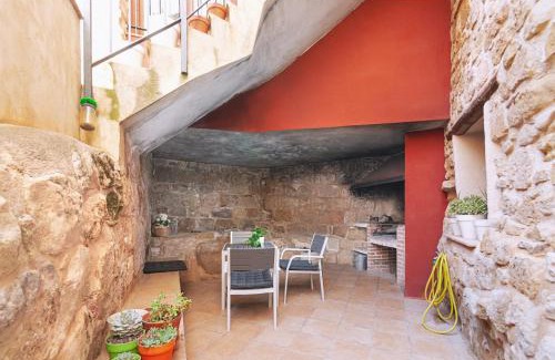 Lledo Apartment | Patio con barbacoa en Casa de las Letras