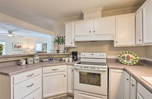 Olde Town House | Patio & Gas Grill: Charming Bluffton Escape!