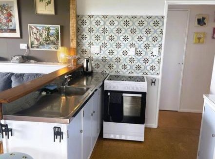 Patons Rock Apartment | Patons Rock Cutie
