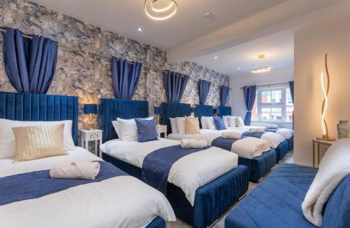 Abbeyfeale Villa | Patriot Bar Hottub-sleeps30