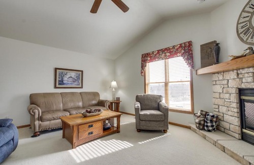 Egg Harbor Apartment | Patties Other Place - Indoor Pool Access!