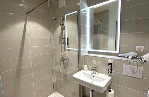 Signes Hotel | Paul Ricard Adventure | Relaxing Unit Close w/Pool Access - Free Parking