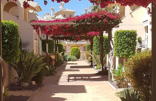Los Alcazares House | PAUL'S PLACE (Albatros) 10 min walk to beach-3 bed air con/heat wifi available