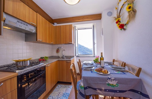 Ne House | Paulotti Antico Borgo First Floor, Ne, Italy