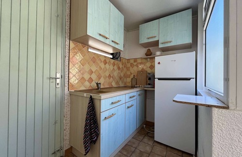 Les Ayguades House | Pavilion with Sunny Terrace, Parking - Gruissan