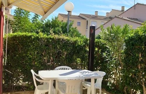 Argeles Plage Villa | Pavillon Climatisé 2 Pièces + Mezzanine, Terrasse, Parking Privé, à 400m de la Plage - FR-1-776-9