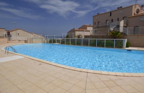 Saint-Pierre-la-Mer Apartment | Pavillon T2 Mezzanine, piscine, Mer Indigo, St Pierre la Mer