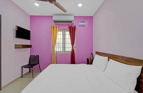 Thoraipakkam Hotel | Pavis