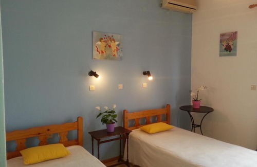 Tolo Apartment | Pavlaras Studios