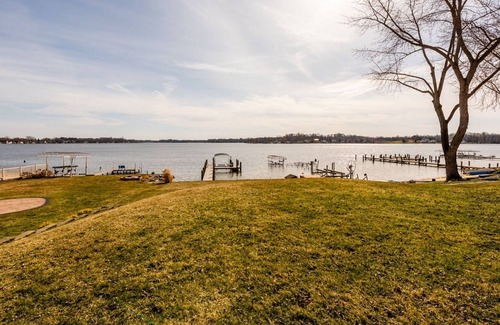 Paw Paw Lake House | Paw Paw Lakefront home