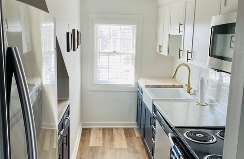 Nantucket Town Condo | Pawsitively Petfriendly 2 Bdrm Condo