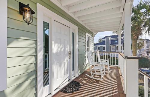 Pelican Bay House | PB17: 17 Pelican Bay