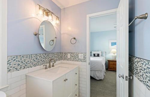 Pelican Bay House | PB17: 17 Pelican Bay