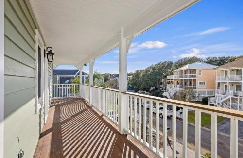 Pelican Bay House | PB17: 17 Pelican Bay