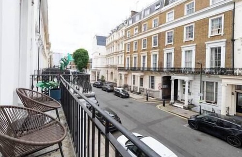 Notting Dale Apartment | PBC | Modern One Bedroom Apartment in Paddington PAD6