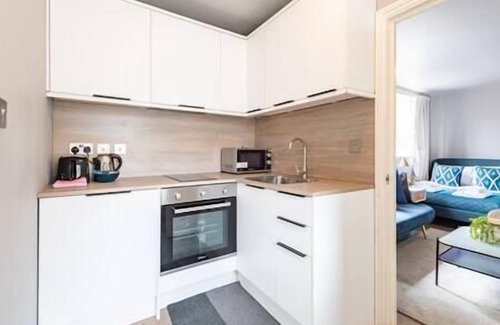 Notting Dale Apartment | PBC | Modern Studio Apartment In Paddington PAD5