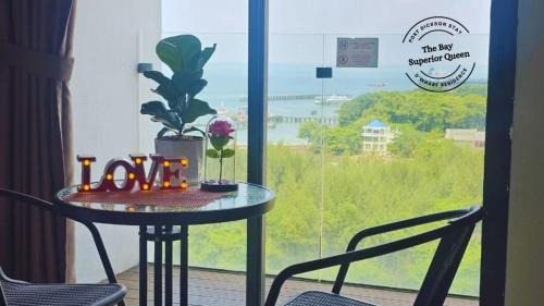 Kampung Bahasa Kapor Apartment | PD D'Wharf The Bay Superior Queen Room SeaView Balcony