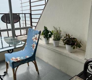 Taman Haji Zainal Apartment | PD SEAVIEW VIP Staycation w WiFi