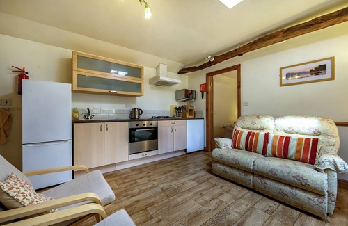 Penrith Cottage | PEA TOP COTTAGE, pet friendly, with a garden in Culgaith