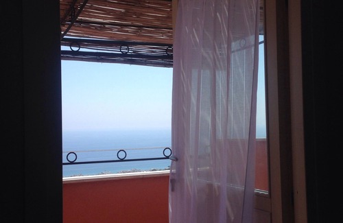 Moglio House | peace and relaxation a few steps from the sea