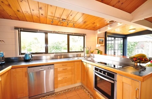 Tikitere House | Peace and tranquility, beautiful gardens, idyllic