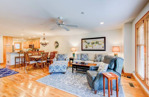 Foscoe Condo | Peace at Echota - Direct Grandfather Mtn Views!